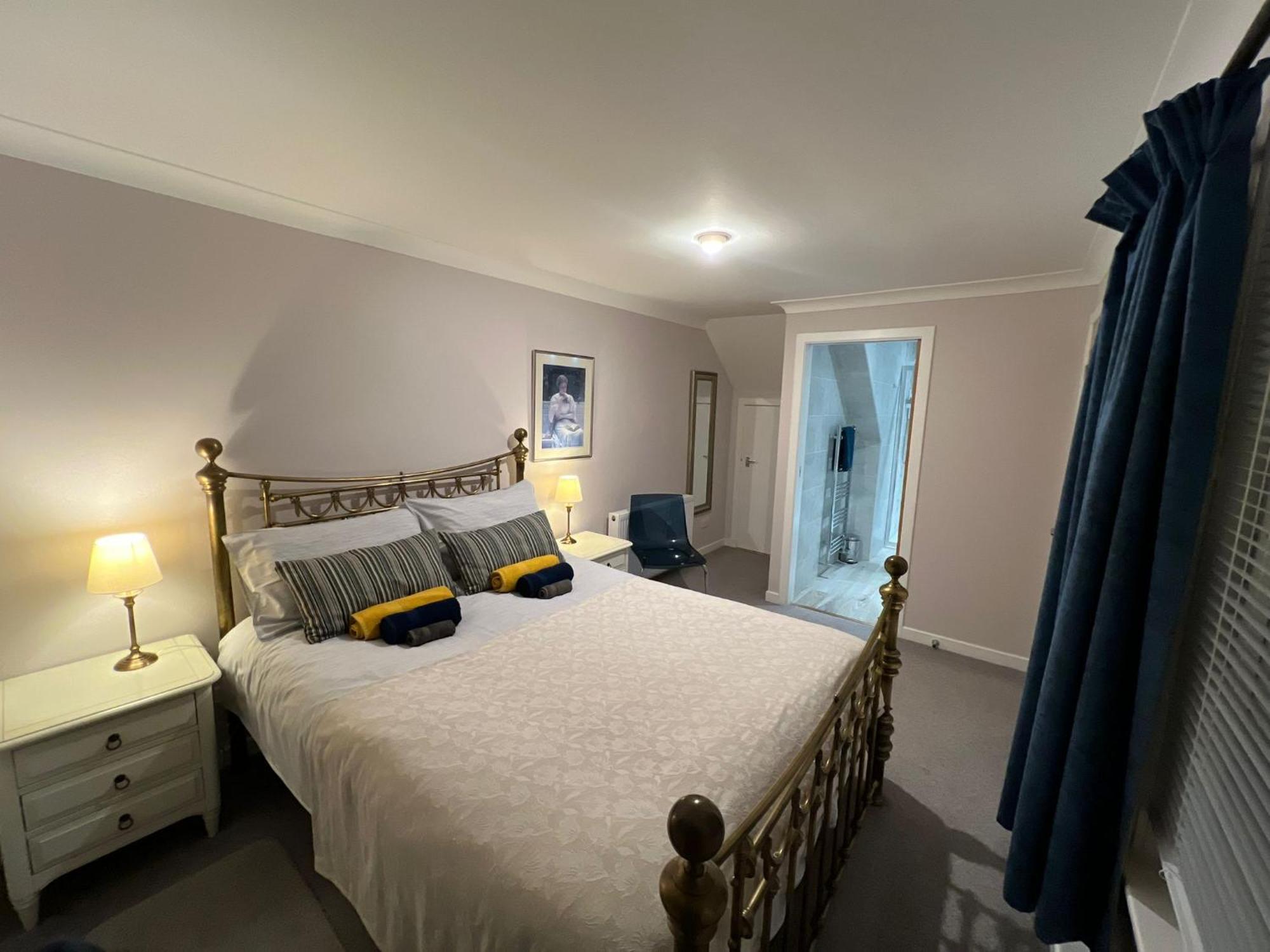 The Mended Drum Apartment Fortrose Room photo